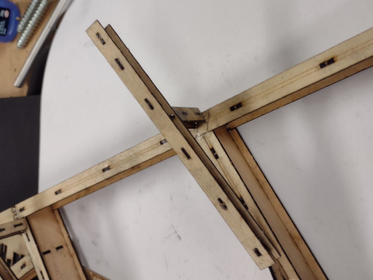 John's elco cradle support3 in place - John Drain's Model PT-Boat Site