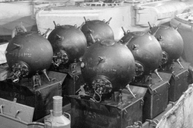 The Original Sea Mines Read To Be Deployed