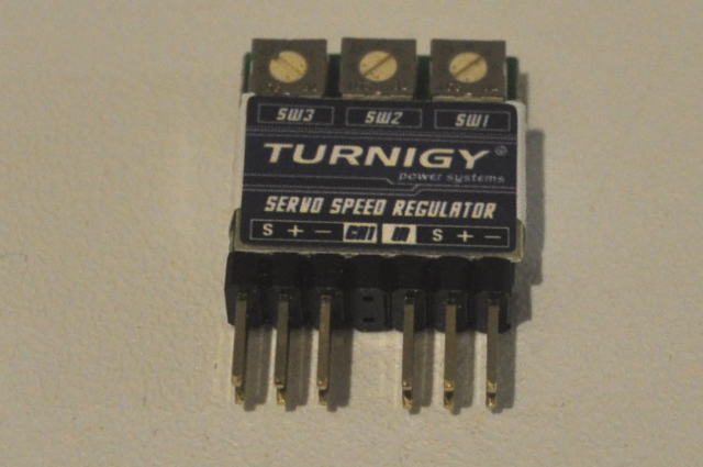 A Nice Little Gadget To Slow Down a Servo