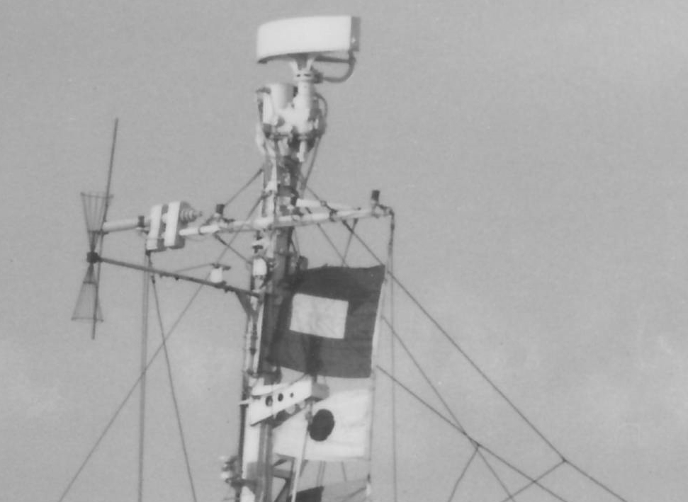 High Resolution Photo (Purchased by Me) of of the Radar Head from the P.1033 - John Drain's Model PT-Boat Site