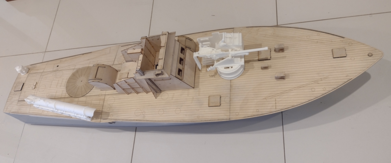 Deck finished and another trial fit of the superstructure etc. - John Drain's Model PT-Boat Site